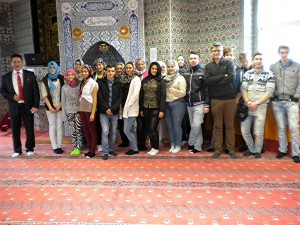 Web 14-05-08 Rel 10 Besuch Moschee (16)